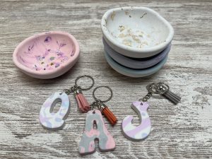 Taller de resina eco para niños en fiestas de cumpleaños